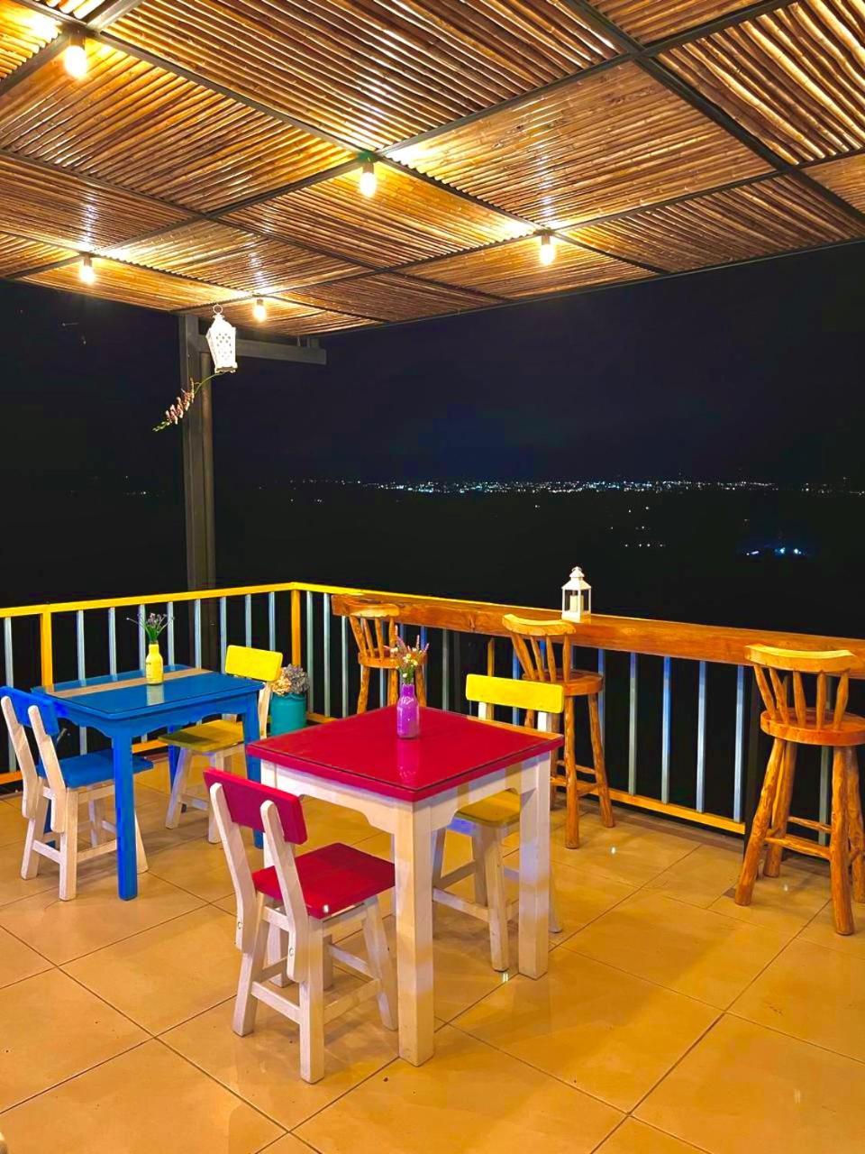 La Casona Hotel *